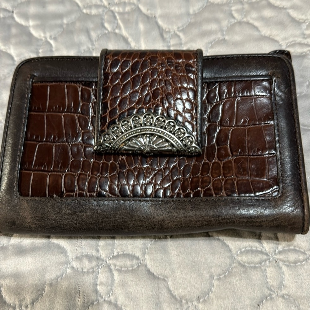 Brighton wallet